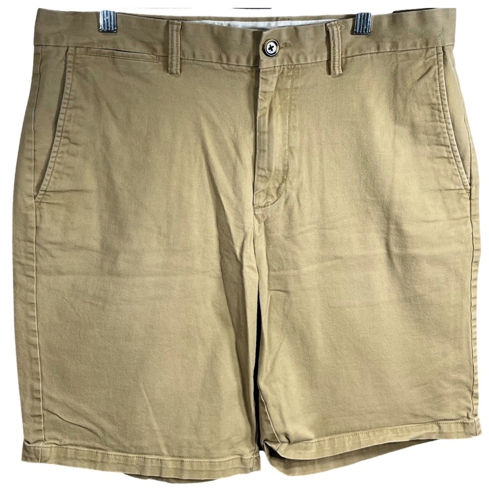 Old Navy Ultimate Slim Built-In Flex Shorts Mens 36 Basswood Brown